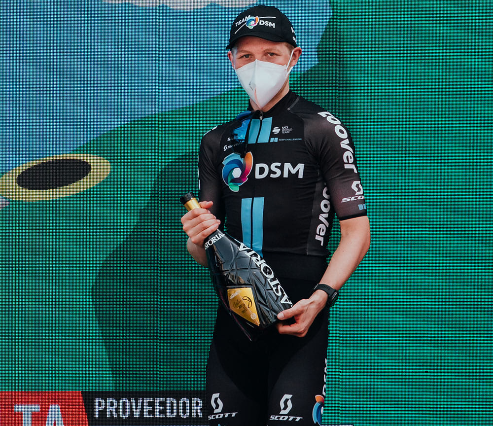 astoria-vinos-proveedor-oficial-vuelta-cliclista-españa-2021